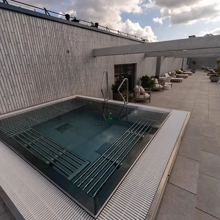 Sky Pool Escape Luxury In Center Lägenhet *