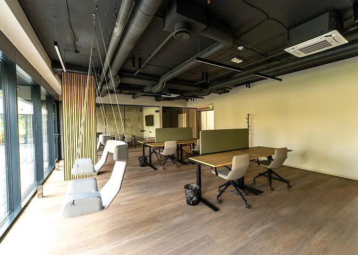 Sky Pool Escape Luxury In Center 아파트 *